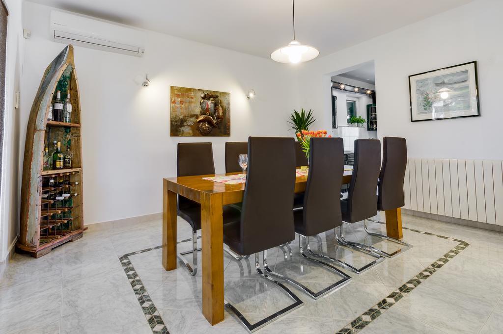 Kuca Za Odmor Kuzmanic Villa Kaštela Екстериор снимка
